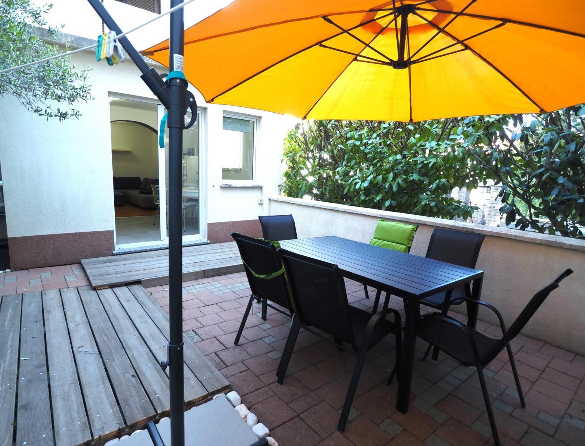 Apartment with garden in Barbariga Exterior foto