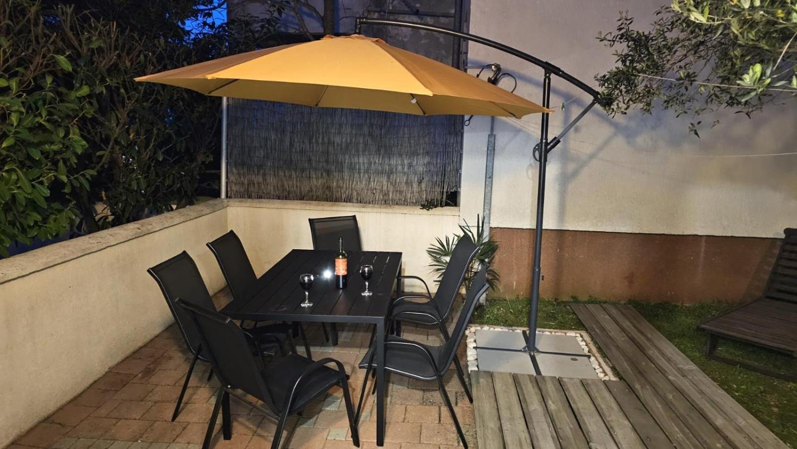 Apartment with garden in Barbariga Exterior foto